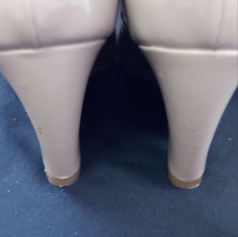 Shoes - Picture 5 of 5